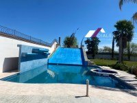 215e9610-3b5d-4956-9297-10717fe9fe60